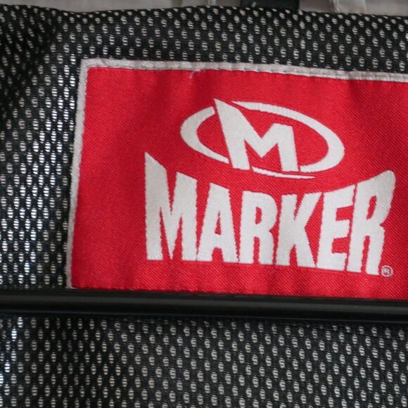 Women's Grey and Black Jacket Marker quilted ski jacket, gray with black accents - Picture 3 of 4